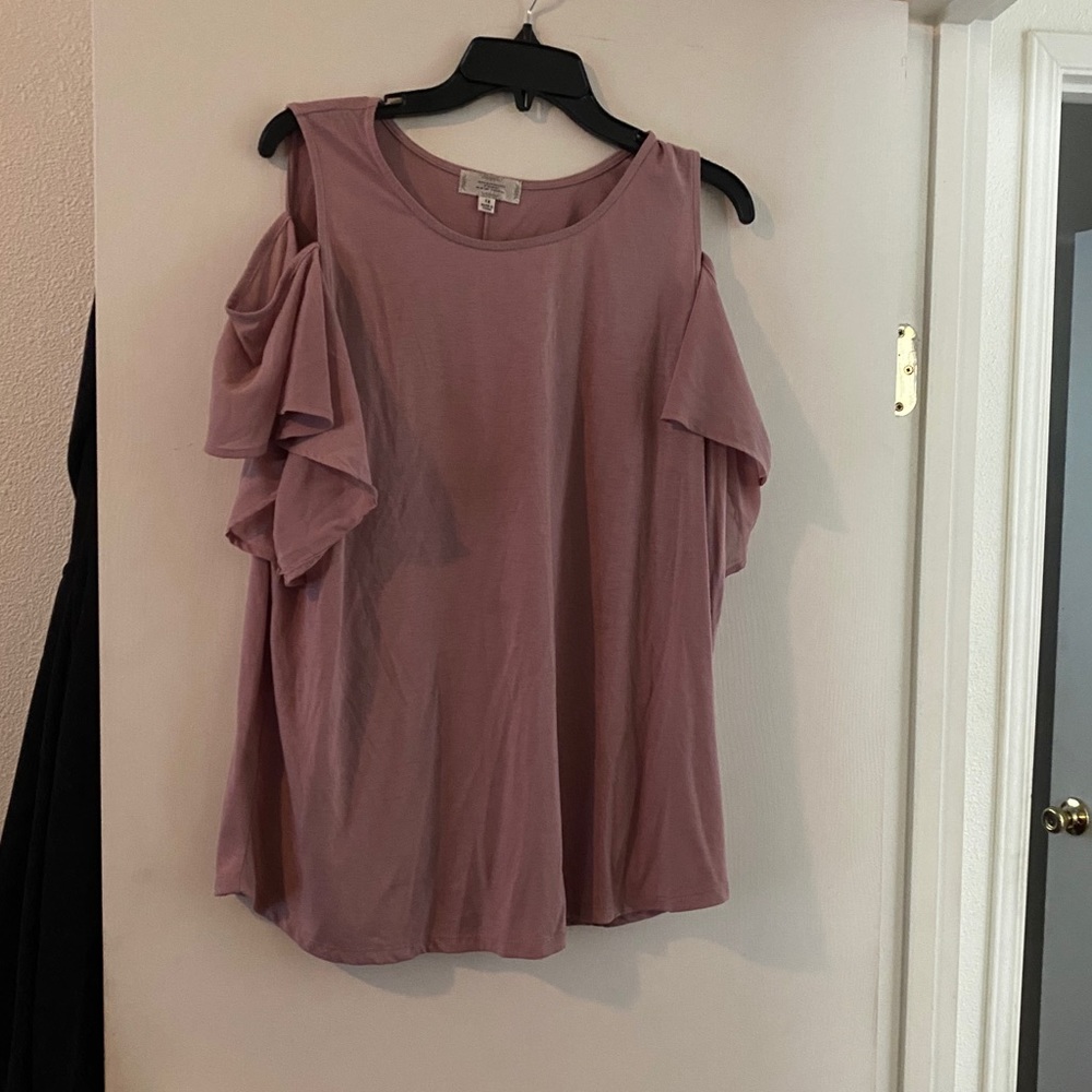 Off the shoulder T-shirt